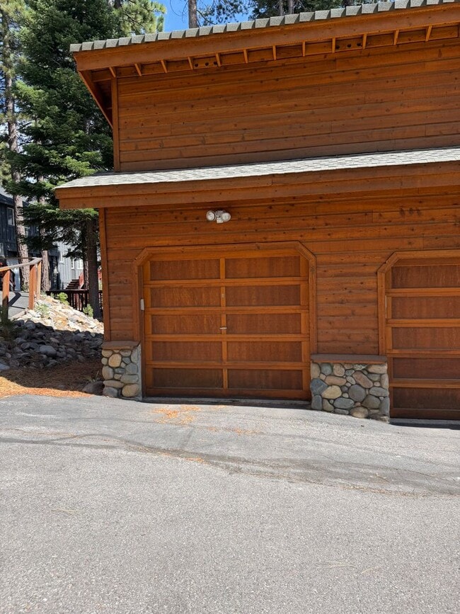 Building Photo - 12595 Northwoods Blvd