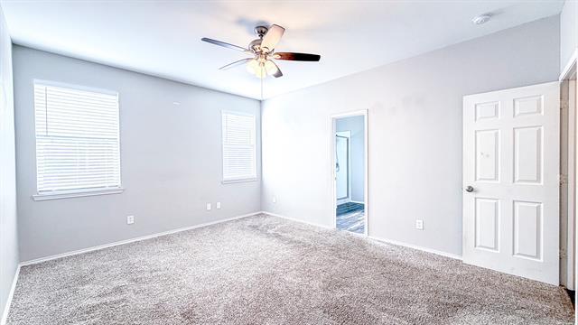 Building Photo - 1515 Creek Springs Dr