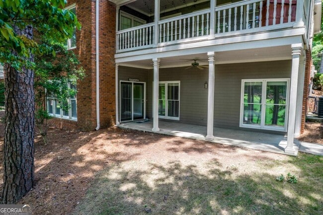 Building Photo - 1043B Clubhouse Ln