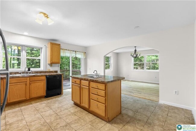 Building Photo - 1229 Fern Dr