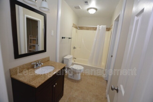 Building Photo - 4198 Highgate Ct