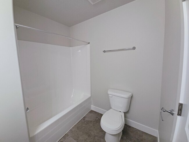 Building Photo - 2021 N 3960 W