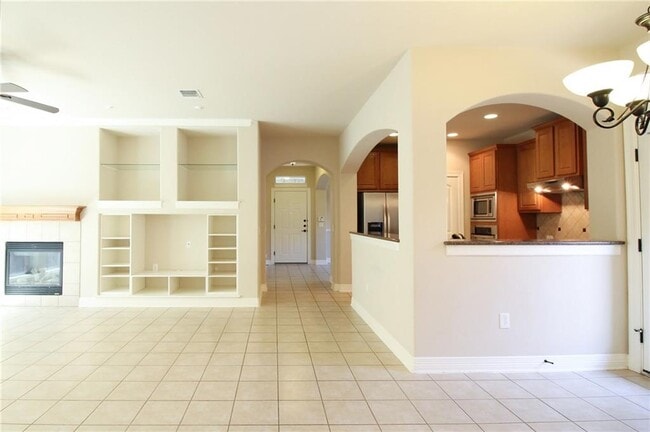 Building Photo - 4225 Threadgill St