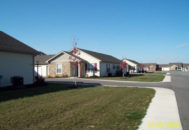 Building Photo - Country Side Senior Apartments