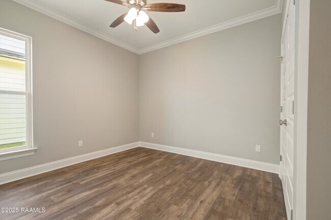 Building Photo - 209 Bennington Ln