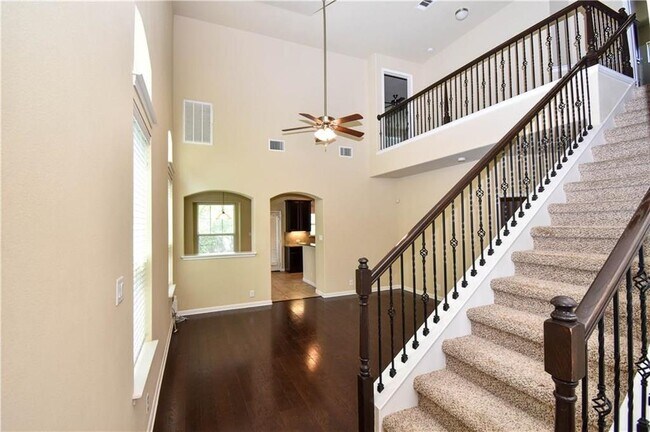 Building Photo - 8548 White Ibis Dr