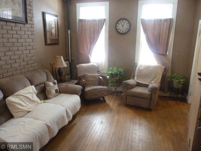 Building Photo - 204 Carroll St