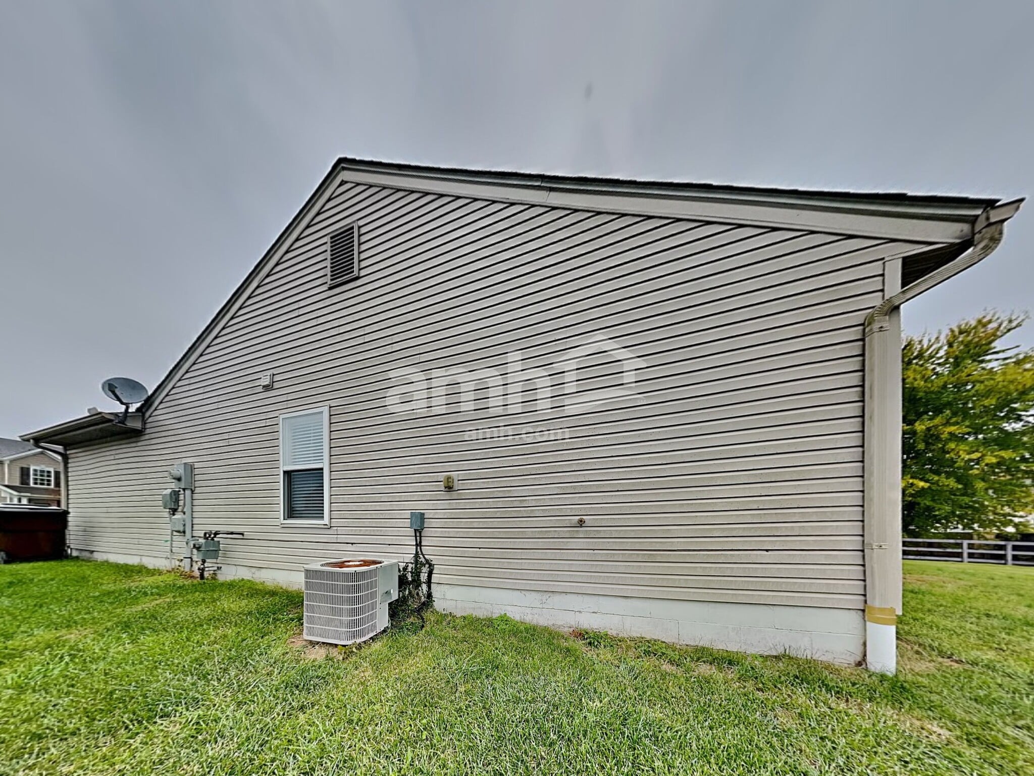 Building Photo - 12 Mynah Dr