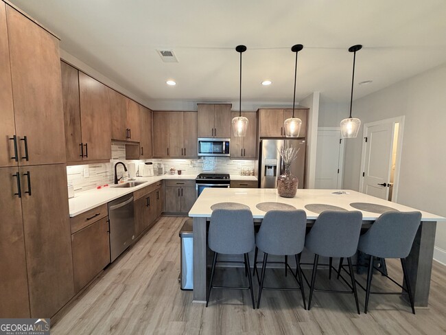 Building Photo - 1971 Drew Dr