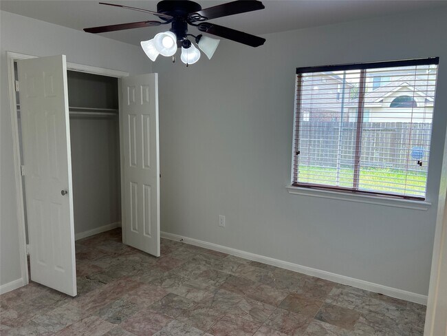 Building Photo - 18311 Melissa Springs Dr