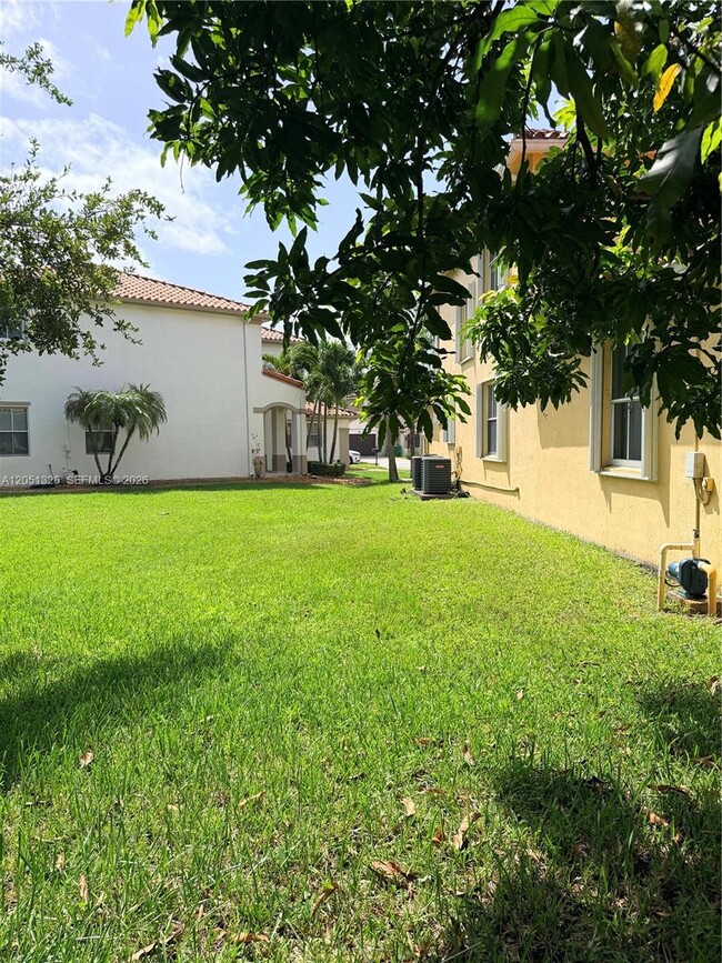 Building Photo - 3802 SW 165th Terrace