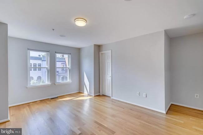 Building Photo - 325 U St NW