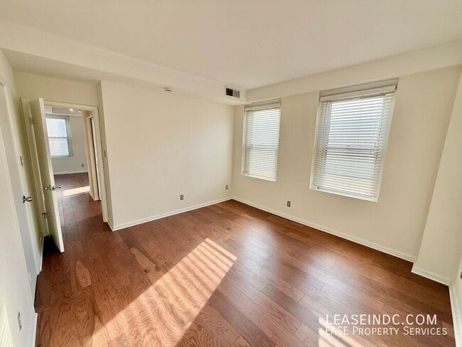 Building Photo - 1133 13th St NW