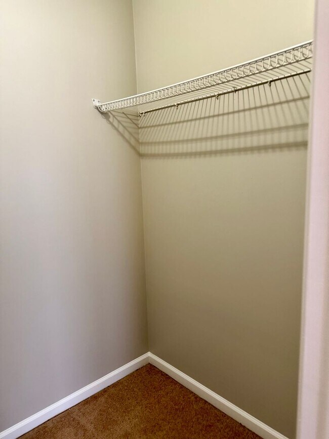 Building Photo - 00503