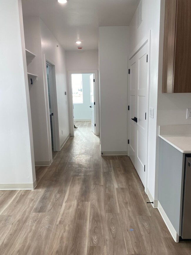 Building Photo - Driggs - New Flats at Teton Peaks Unit 204