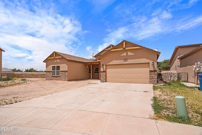 Building Photo - 618 Rafael Marmolejo St
