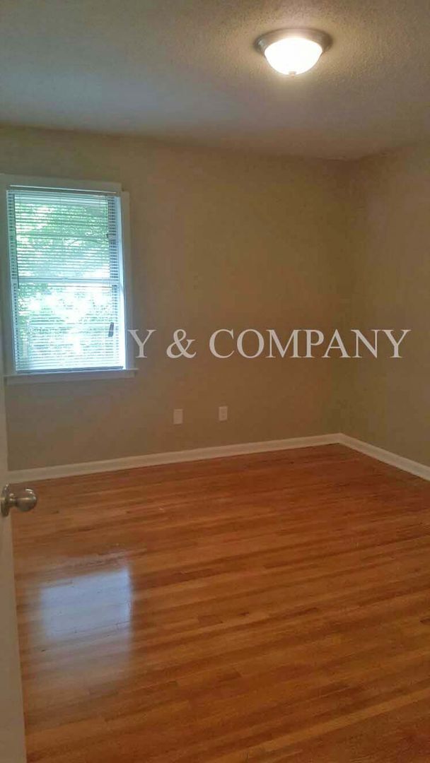 Building Photo - 5227 Marynelle St