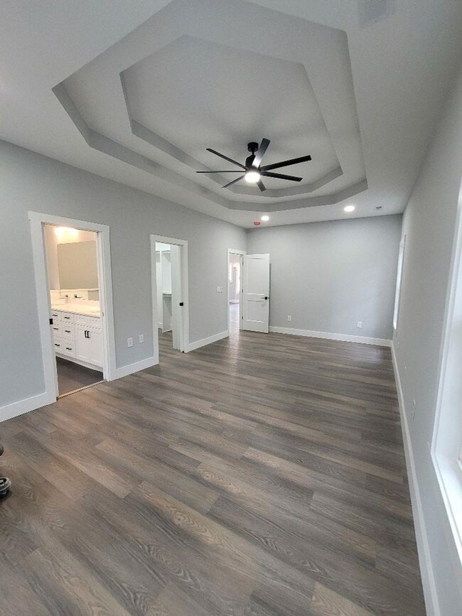 Building Photo - 516 June Bug Ct