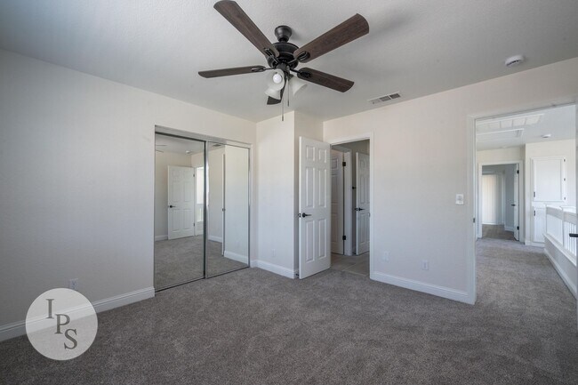 Building Photo - Fresno CUSD Home, 4BR/3BA, Newly Remodeled...