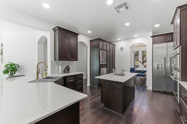 Building Photo - 6405 Aden Ln