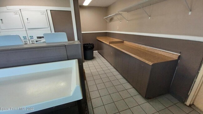 Building Photo - 181 Ulster Ln