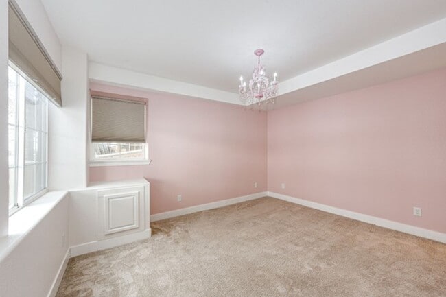 Building Photo - Beautiful 5bd 4ba single family home for rent in desirable Highlands Ranch CO 80103