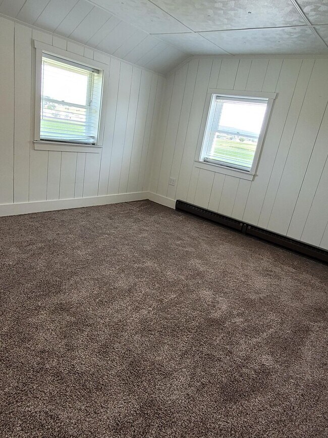 Building Photo - 3707 Old Philadelphia Pike