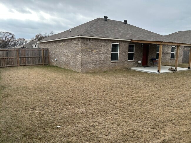 Building Photo - 1170 Rockwell Dr