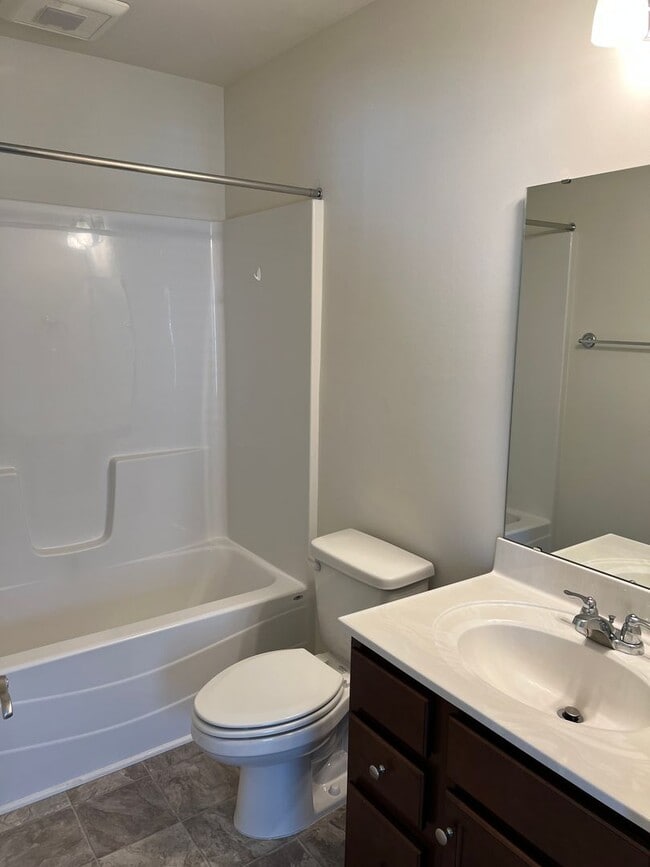 Building Photo - Clifton Community Town Home- Christiansburg