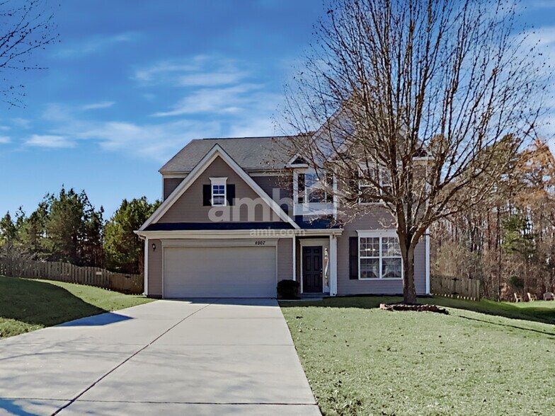 Primary Photo - 4007 Caboose Ct