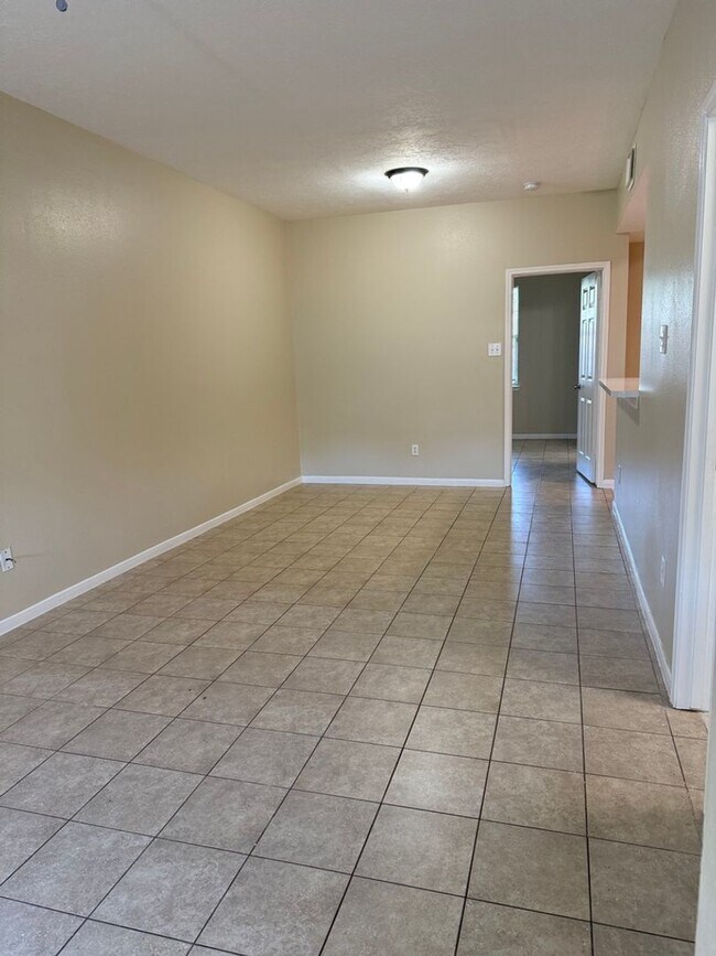 Building Photo - 5909 Allison Rd