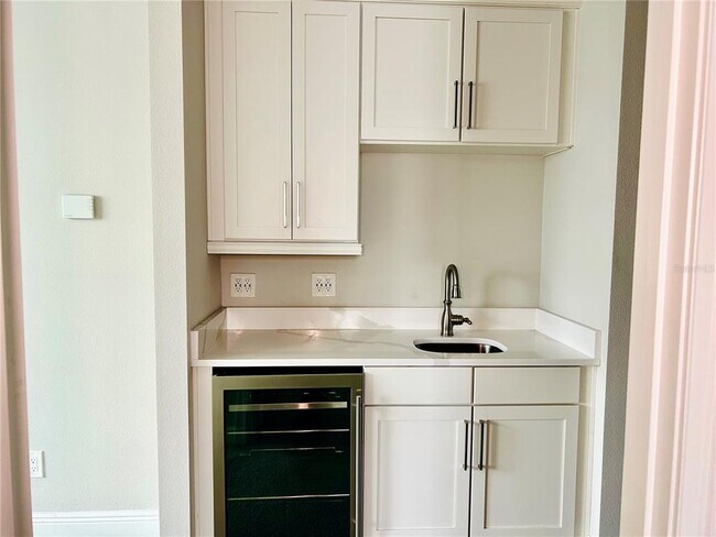 Building Photo - 281 Auburn Ave