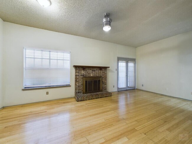 Building Photo - 2810 Nueces St