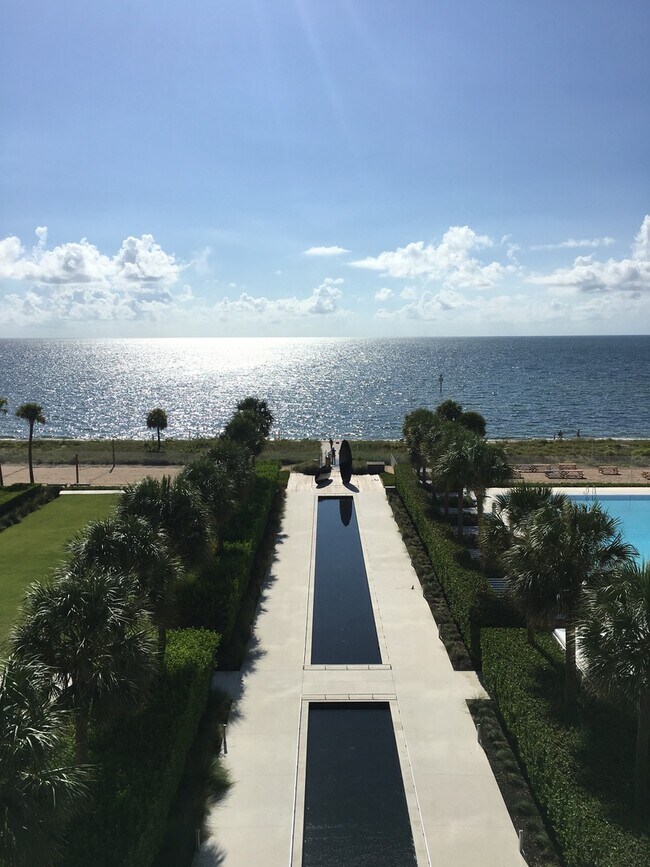 Building Photo - Oceana Key Biscayne Large 3 bedroom for rent