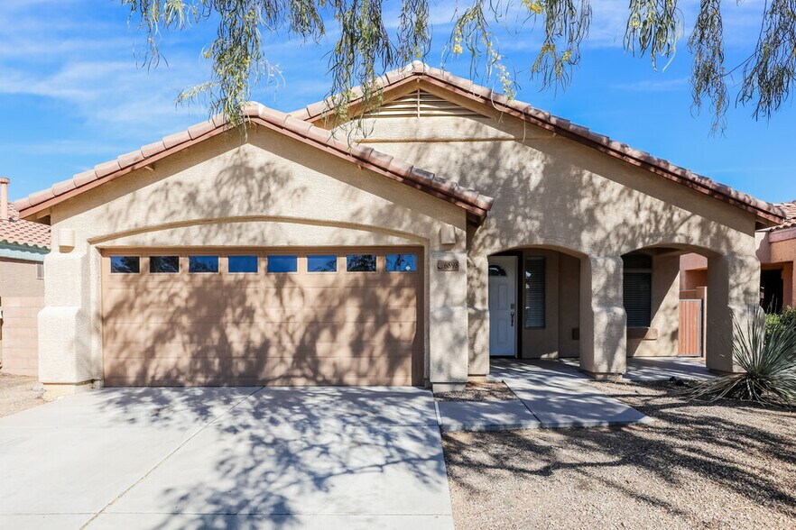 Primary Photo - 6898 W Quailwood Way