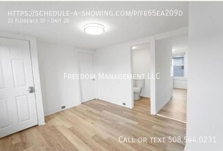 Building Photo - 22 Florence St