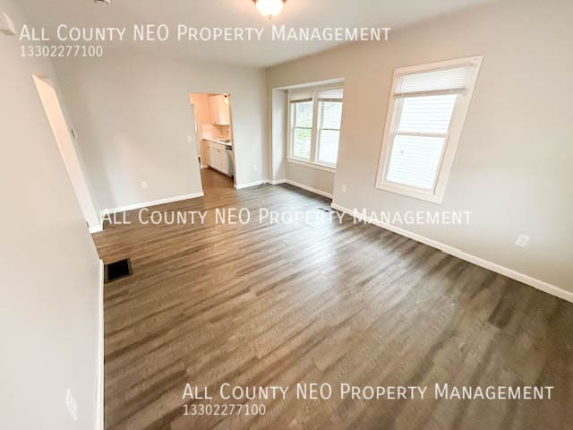 Building Photo - 901 McKinley Ave