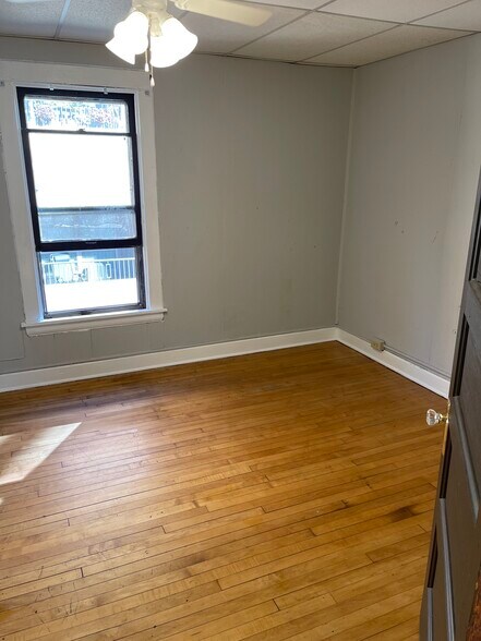 Building Photo - 110 S Blair St