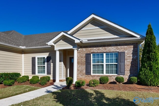 Building Photo - 90 NW Moore Farm Cir