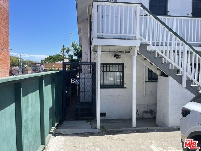 Building Photo - 1307 Innes Pl