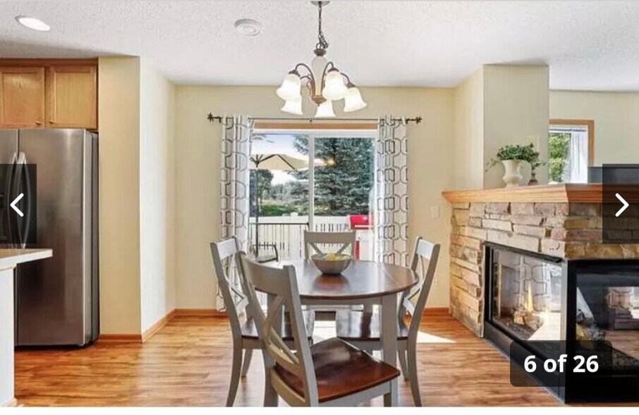 Building Photo - 3239 Oak View Dr