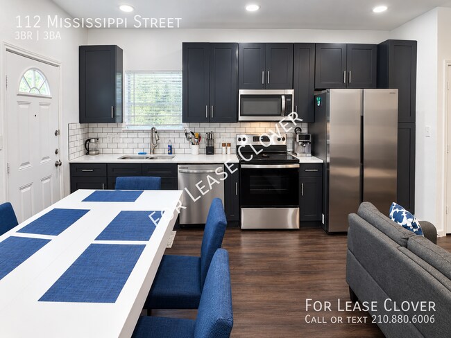 Building Photo - 112 Mississippi