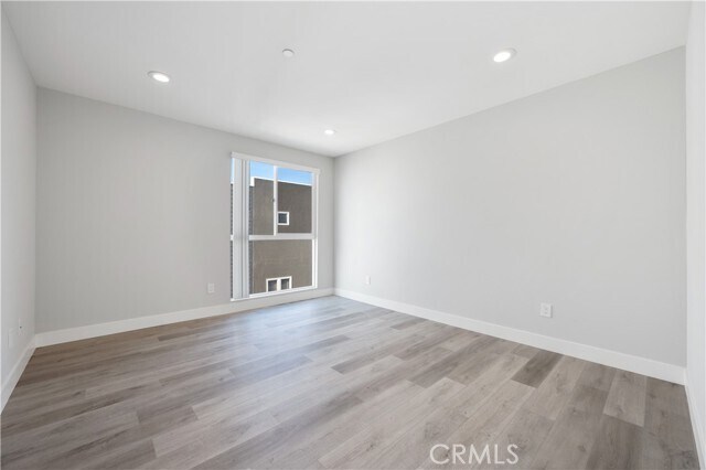 Building Photo - 2733 S La Brea Ave