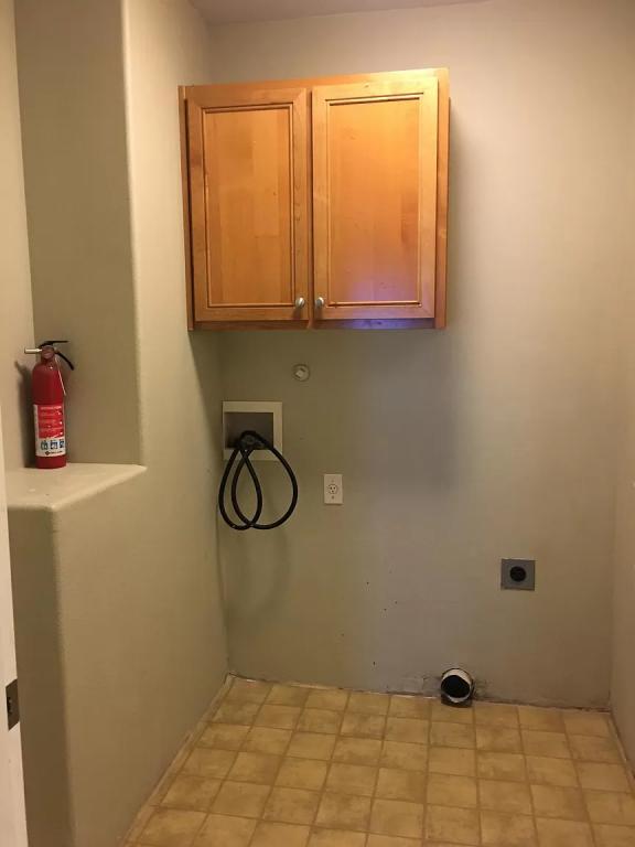 Building Photo - 475 SE 35th St