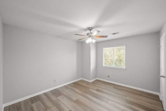 Building Photo - 14614 Hazy Ridge Ln