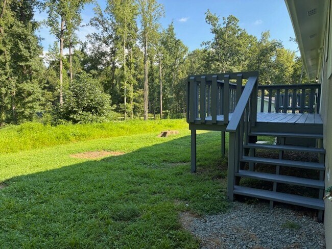 Building Photo - 218 Hickory Forest Rd