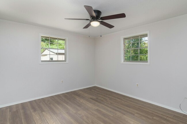 Building Photo - 1205 Penton St