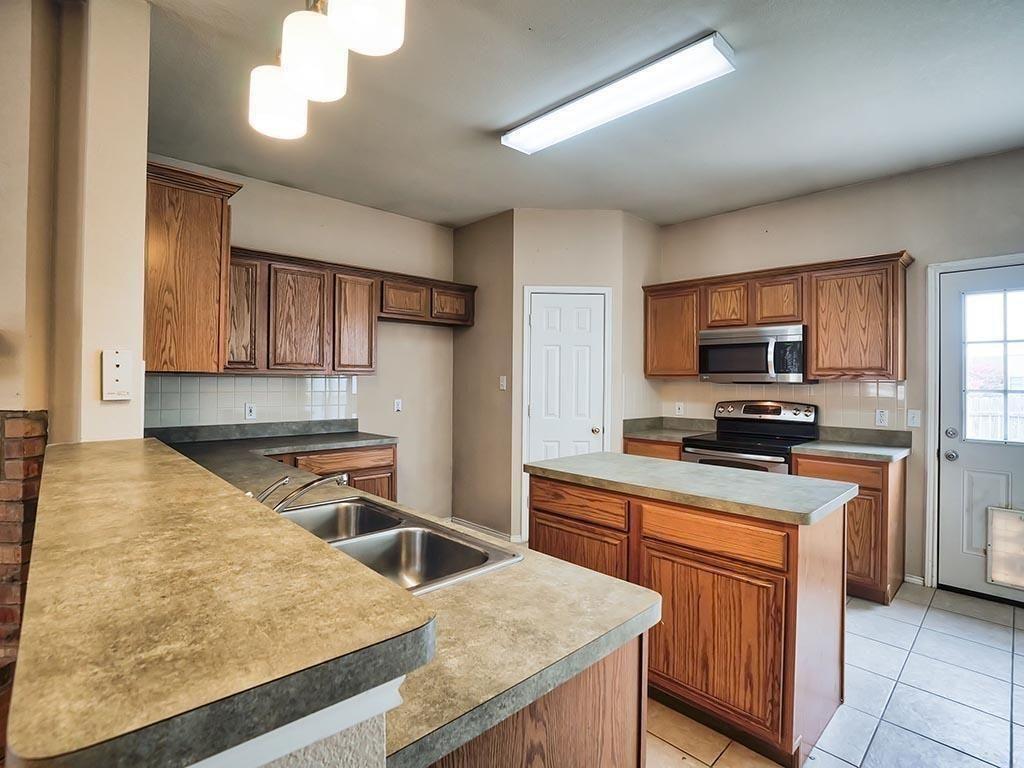 Building Photo - 3521 Desert Mesa Rd