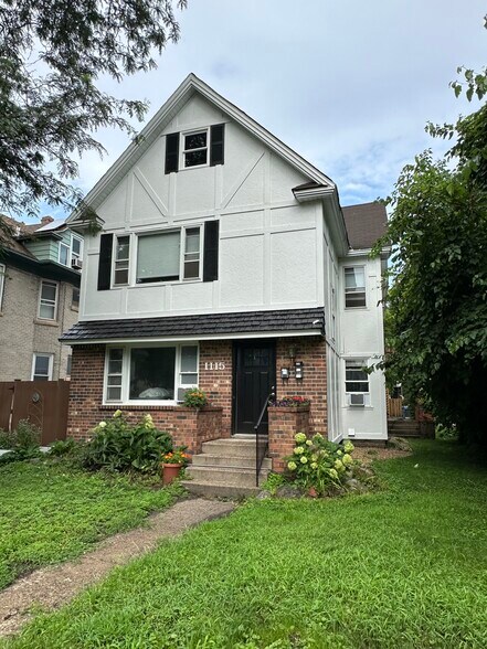 Building Photo - 1115 5th St NE