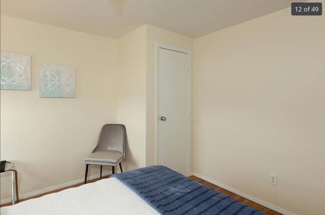 Building Photo - 10 Saddlewood Ct